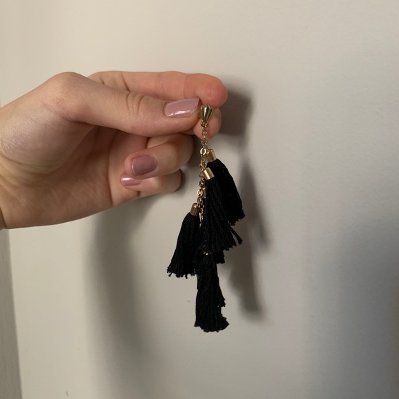 Black Multi-Tassel Earrings - Picture 2 of 4